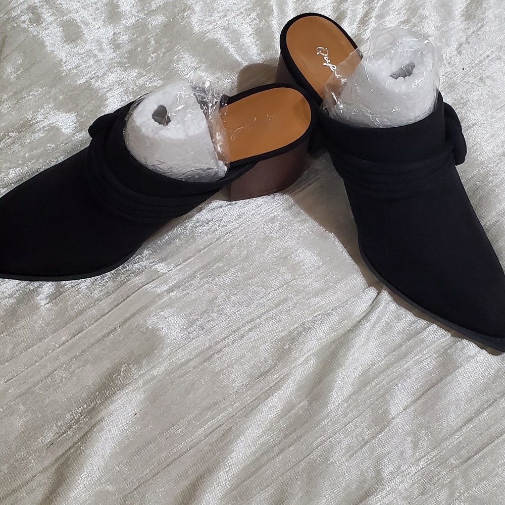 Black Nubuck slip on mules NEVER WORN! - Picture 3 of 5